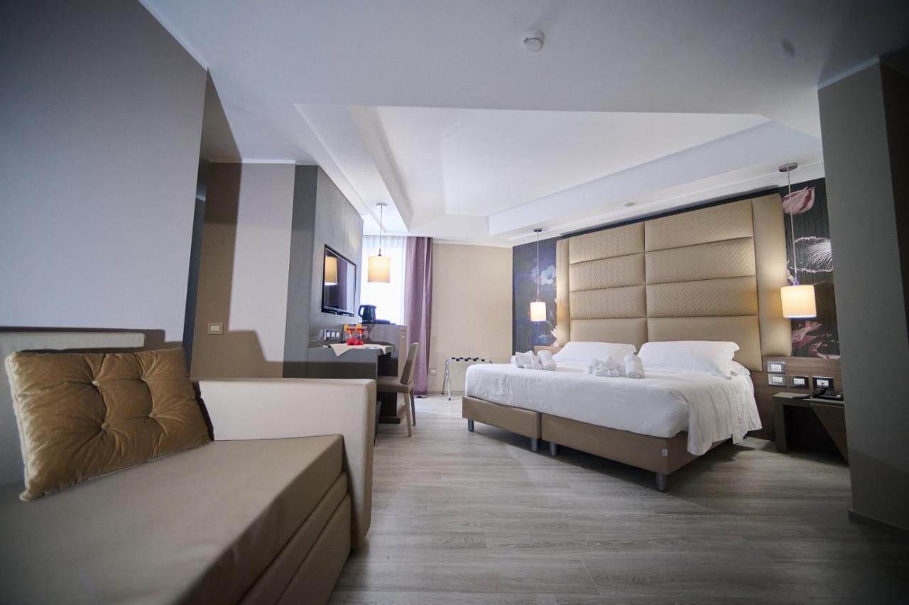 Hotel Park Le Dune Di Giovino 4*